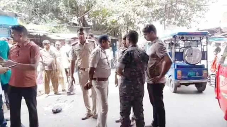 धनबाद के वासेपुर में अंडा कारोबारी और उसके सहयोगी पर दिनदहाड़े फायरिंग