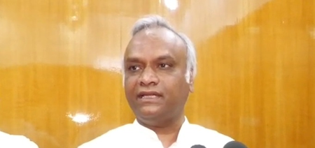 उमर खालिद पर बनी डॉक्यूमेंट्री की स्क्रीनिंग पर बवाल, प्रियांक खड़गे बोले-एबीवीपी की गुंडागर्दी बर्दाश्त नहीं