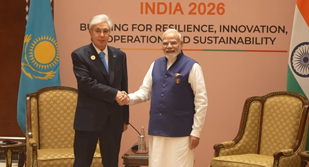 पीएम मोदी और कजाकिस्तान के राष्ट्रपति टोकायेव ने नई दिल्ली में द्विपक्षीय बैठक की
