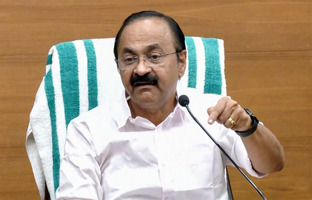 सीएम सतीशन ने यूएई में भारतीय पैरामेडिकल स्टाफ के अनिश्चित भविष्य की ओर इशारा किया, पीएम मोदी से दखल की मांग की