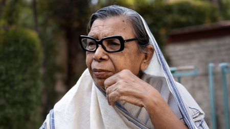 महादेवी वर्मा की रचनाओं में थी वेदना और सौंदर्य की गहराई