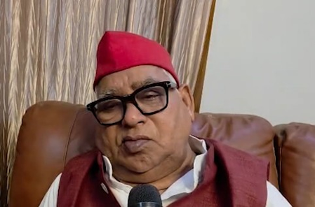 सपा सांसदों का भाजपा पर तंज, बोले-'सीएम योगी पीडीए से डरे, चुनाव आयोग की निष्पक्षता पर भी उठे सवाल'