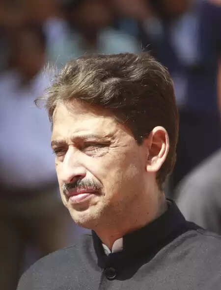 દેશના દરેક નાગરિકને સરકારી યોજનાઓનો લાભ લેવાનો અધિકાર છે: ઇમરાન મસુદ