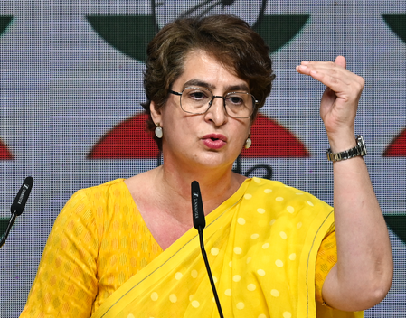 'जवाबदेही कब तय होगी', प्रियंका गांधी ने नीट पेपर लीक के बाद छात्र की कथित आत्महत्या पर सरकार को घेरा