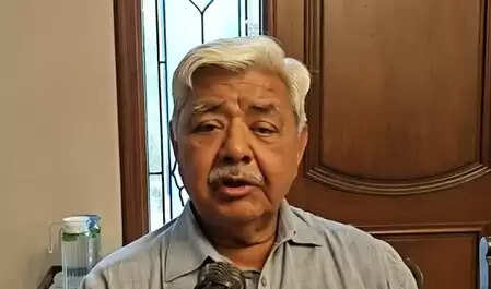 बाबर के नाम पर ही मस्जिद क्यों? आलोक कुमार ने लगाया धार्मिक विद्वेष भड़काने का आरोप