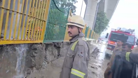 नोएडा में बारिश बनी आफत, कई इलाकों में जलभराव से जनजीवन प्रभावित, लापरवाही पर प्राधिकरण का एक्शन