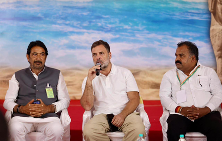 कांग्रेस नेताओं ने परिसीमन पर राहुल गांधी के बयान का किया समर्थन, भाजपा ने किया पलटवार