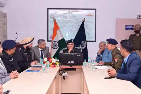 नमो भारत रैपिड रेल की सुरक्षा को मिलेगी मजबूती, यूपी एसएसएफ को ट्रेन कर रही सीआईएसएफ