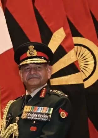 सेना दिवस : थलसेना प्रमुख ने दोहराया सेना का मूल मंत्र 'नाम, नमक और निशान'