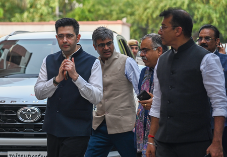 आप छोड़ने के बाद पहली बार पंजाब पहुंचे राघव चड्ढा, भाजपा अध्यक्ष नितिन नवीन की बैठक में हुए शामिल