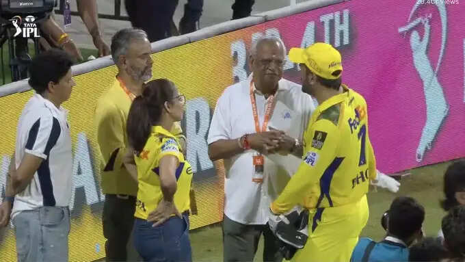 CSK vs PBKS Highlights: "झुके कंधे, लटके चेहरे" प्लेऑफ से बाहर होने के बाद CSK के खिलाड़ीयों की मायूसी बयां कर गई दर्द