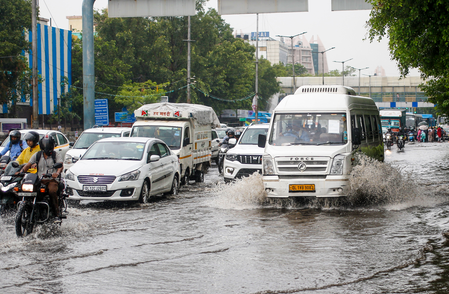 दिल्ली-एनसीआर में भारी बारिश का येलो अलर्ट, 29-30 जुलाई को तेज तूफान की चेतावनी