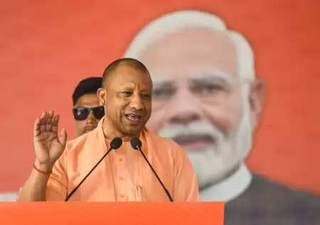 अपनों ने ठुकराया, योगी सरकार ने अपनाया तो जज बनकर सपने को किया साकार