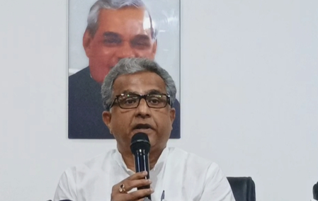 झारखंड छात्र आंदोलन पर नीतीश मिश्रा का विपक्ष पर हमला, बोले- दिल्ली और झारखंड में अलग-अलग स्टैंड क्यों?