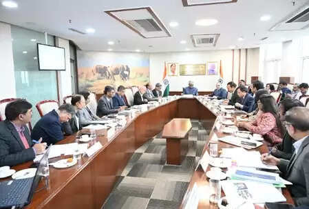 प्रदूषण पर भूपेंद्र यादव ने राजस्थान-पंजाब की कार्य योजनाओं की समीक्षा की, जनवरी से हर महीने मंत्री स्तर पर होगी समीक्षा