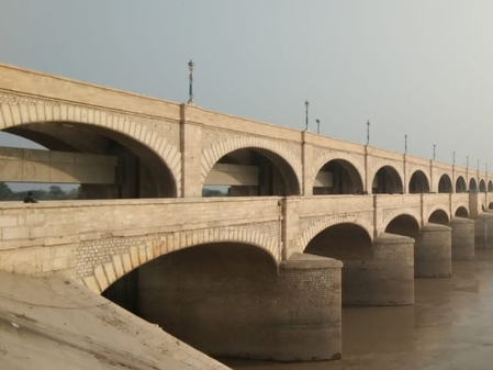 पाकिस्तान: सिंध में गहराया जल संकट, पंजाब पर तय हिस्से से अधिक पानी लेने का लगाया आरोप