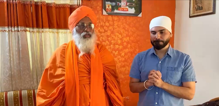 15 दिन तक मलेशिया फंसा जालंधर का आकाश लौटा भारत, संत बलबीर सिंह सीचेवाल का जताया आभार