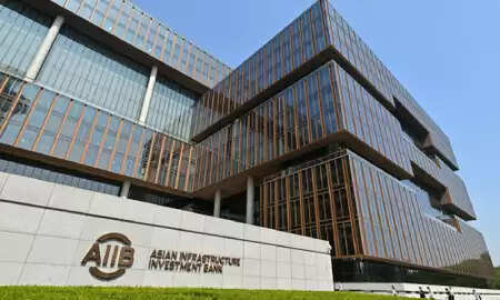 एआईआईबी ने दस सालों में बहुपक्षीय सहयोग के लिए एक नया मॉडल बनाया