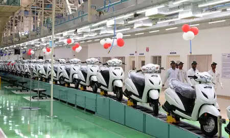 दोपहिया वाहनों की थोक बिक्री सालाना आधार पर 19 प्रतिशत बढ़ी