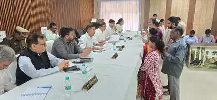 यूपी: सबसे अधिक राजस्व मामले निस्तारित कर लखनऊ अव्वल, जनपदीय न्यायालयों में जौनपुर ने फिर मारी बाजी