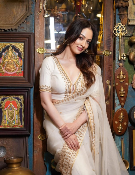 कॉस्मेटिक सर्जरी सिर्फ अभिनेत्रियों तक सीमित नहीं, आम युवतियों में बढ़ता चलन चिंताजनक : संदीपा धर