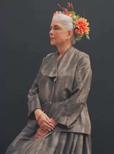 'अच्छा लगता है जब कपड़े मेरी कहानी बयां करते हैं', जीनत अमान ने शेयर किया लेटेस्ट फोटोशूट का अनुभव