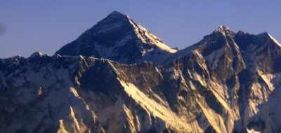 नेपाल में बर्फबारी और हिमस्खलन का खतरा, 29 से 31 अक्टूबर तक प्रतिबंधित क्षेत्रों में ट्रैकिंग पर रोक