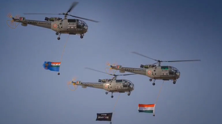 स्वतंत्रता दिवस के अवसर पर सेना, वायु सेना और केंद्रीय बलों ने देशवासियों की शुभकामनाएं दीं