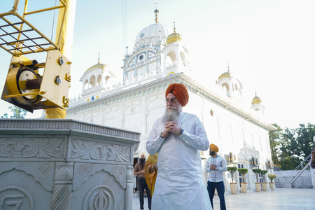 पंजाब विधानसभा के विशेष सत्र से पहले अध्यक्ष कुलतार सिंह संधवां ने गुरुद्वारा श्री अंब साहिब में टेका मत्था