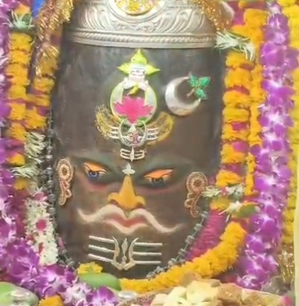 ज्येष्ठ अधिकमास सप्तमी पर बाबा महाकाल की भव्य भस्म आरती