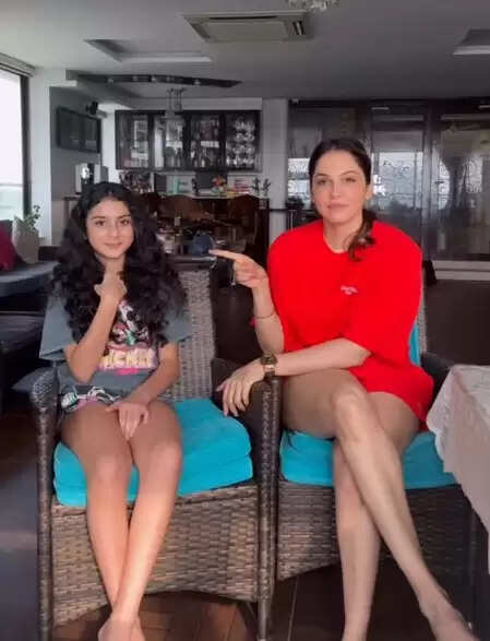 बाल दिवस पर ईशा कोप्पिकर ने साझा की पैरेटिंग टिप्स