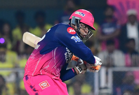 आईपीएल 2026: वैभव सूर्यवंशी ने 15 गेंदों पर ठोका अर्धशतक, आरआर ने सीएसके को 8 विकेट से हराया