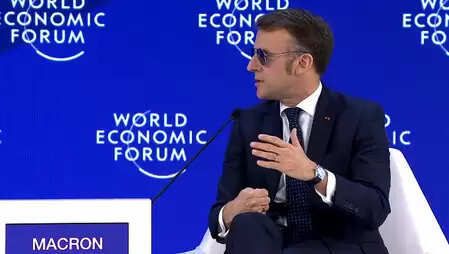 मैक्रों ने ग्रीनलैंड में नाटो अभ्यास की उठाई मांग, ट्रंप के मंत्री बोले-फ्रांस के खस्ताहाल बजट पर दें ध्यान