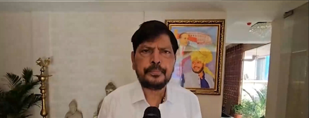 टाइगर श्रॉफ पर फायरिंग मामला: रामदास आठवले बोले- 'मुंबई में लोगों पर हमले होना ठीक नहीं'