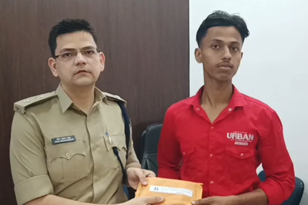 बिहार : मुंगेर पुलिस की बड़ी सफलता, 'ऑपरेशन मुस्कान' में 106 चोरी और गुम मोबाइल बरामद