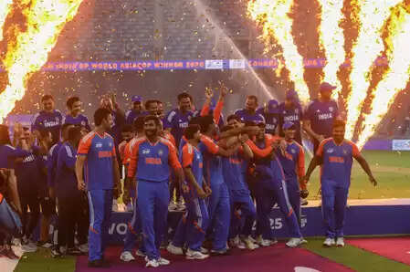 आईसीसी की बैठक में बीसीसीआई उठा सकती है एशिया कप ट्रॉफी का मुद्दा: सूत्र