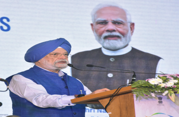 कच्चे तेल की ऊंची कीमतें जारी रहीं तो ओएमसी के वित्त वर्ष 2026 के पूरे मुनाफे के खत्म होने की संभावना: हरदीप पुरी