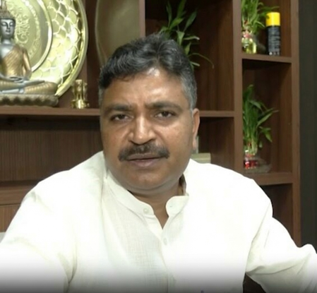 विपक्ष के नेताओं को सीबीआई, ईडी द्वारा डरा-धमकाकर पार्टियां तोड़ रही है भाजपा : टीकाराम जूली