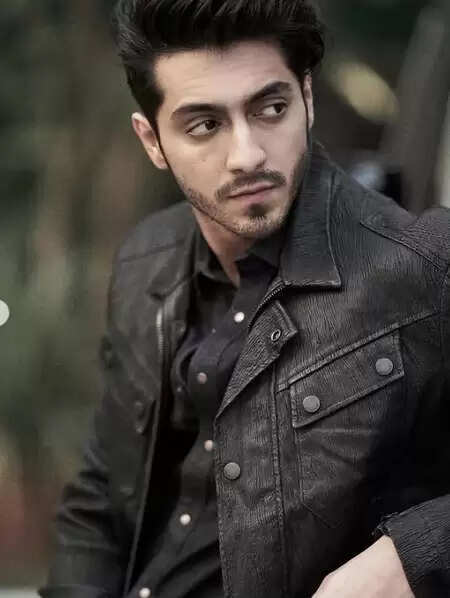 सिंहावलोकन 2025: हिट डेब्यू से फ्लॉप तक, इस साल सिनेमाघरों में कुछ ऐसा रहा स्टार किड्स का हाल