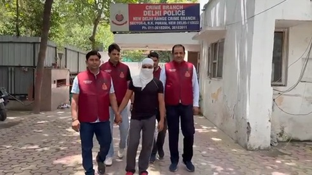 दिल्ली पुलिस ने मर्डर केस में फरार चल रहे आरोपी को किया गिरफ्तार