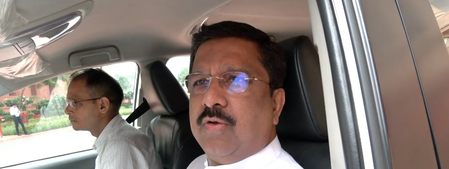 बच्चों के माता-पिता यह जानना चाहते हैं कि छात्रों पर पैलेट गन चलाने का आदेश किसने दिया: नासिर हुसैन