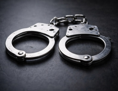 आदर्श नगर आगजनी मामले में नाबालिग गिरफ्तार, सोशल मीडिया पर हथियार दिखाने और अपराध को बढ़ावा देने का आरोप