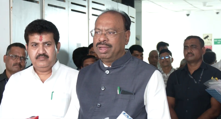 मुख्यमंत्री फडणवीस ने मंत्रियों और अधिकारियों को ईंधन बचत के दिए निर्देश: चंद्रशेखर बावनकुले