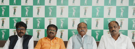 मैसूरु दशहरा में मंत्रियों के अपमान पर जेडी(एस) का निशाना, प्रियंक खड़गे से इस्तीफे की मांग