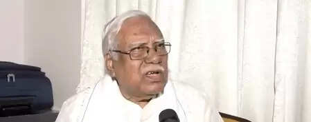 मस्जिद के पास एमसीडी की कार्रवाई पर हन्नान मोल्लाह का बयान, 'बुलडोजरवाद' बर्बरता का नया रूप