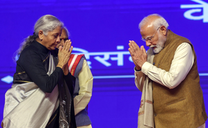 पीएम मोदी, लोकसभा स्पीकर और कई मुख्यमंत्रियों ने वित्त मंत्री निर्मला सीतारमण को जन्मदिन पर दी बधाई