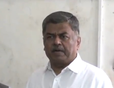 कर्नाटक में मतदाता सूची संशोधन पर सियासत तेज, कांग्रेस ने एसआईआर प्रक्रिया के लिए 15 दिन की अतिरिक्त मोहलत मांगी