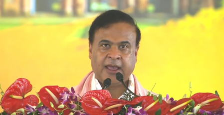 असम में लगातार दूसरी बार मुख्यमंत्री बने हिमंता सरमा, राज्यपाल ने दिलाई शपथ