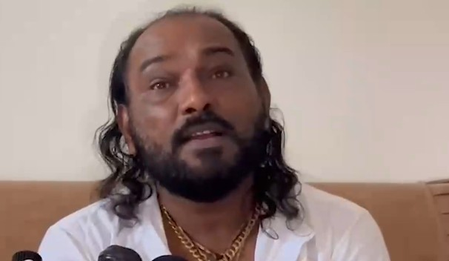 सड़क हादसे में बाल बाल बचे कॉमेडियन हकाभा गढ़वी, हिंगलाज माता मंदिर से लौट रहे थे