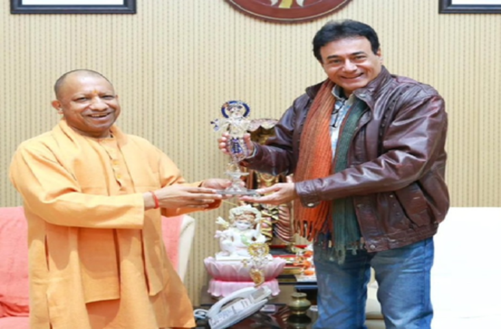 'महाभारत' के भगवान कृष्ण ने की सीएम योगी आदित्यनाथ से मुलाकात, शेयर की फोटोज